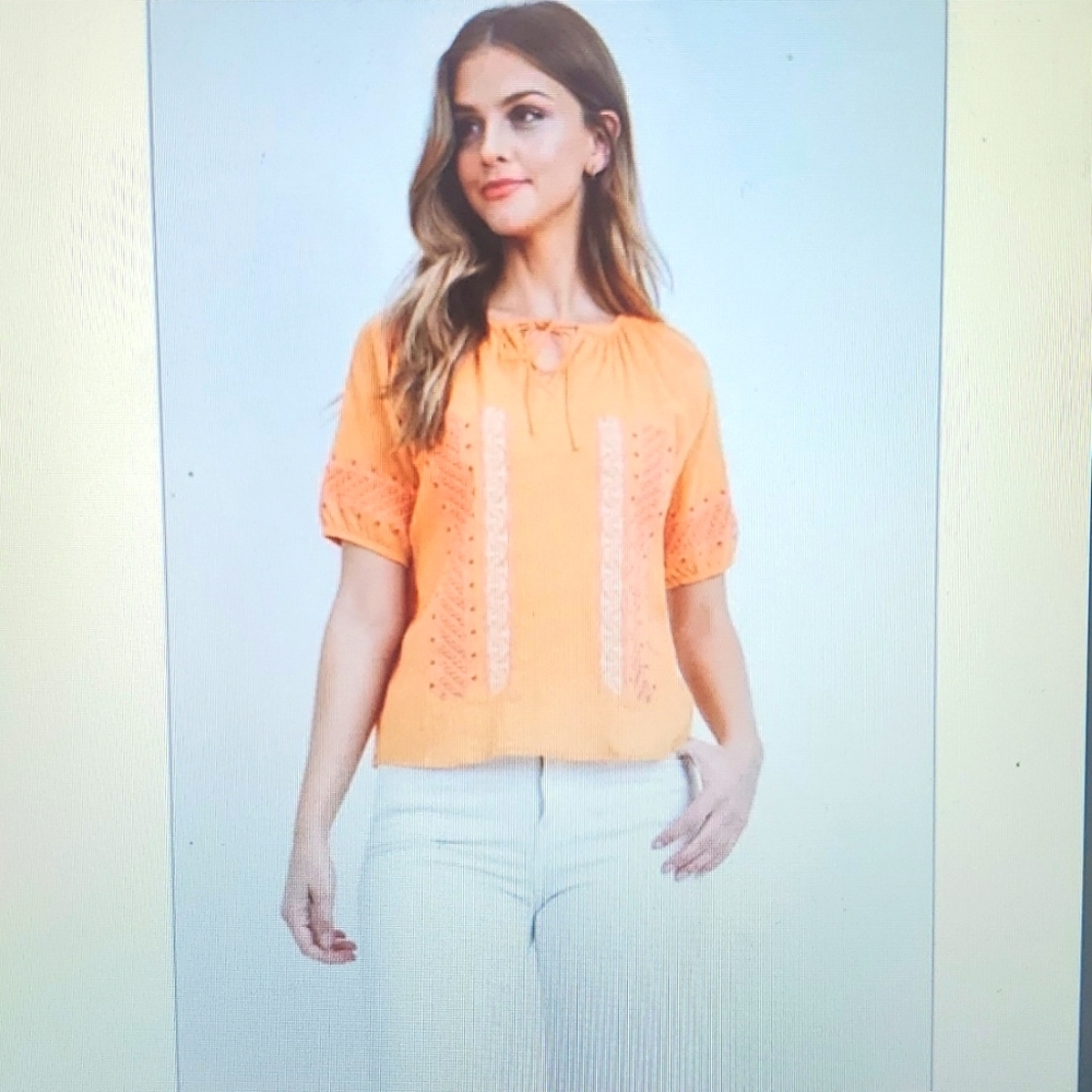 GRIFFLIN - NWT - Cantaloupe Colored 100% Cotton Embroidered Blouse
